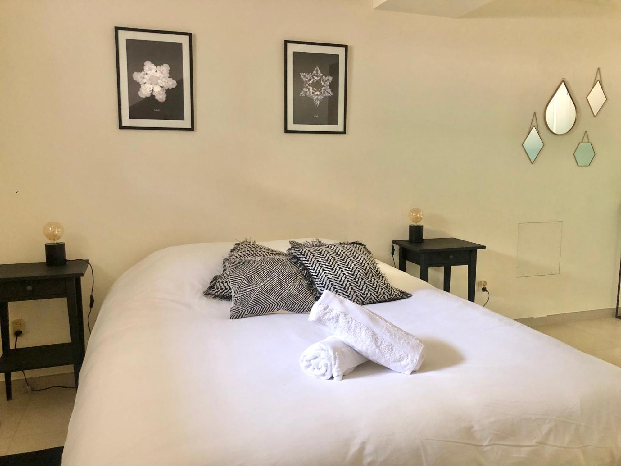 The Hope, Suite Privee Au Sein D'Une Maison Avec Piscine Aix-en-Provence Esterno foto